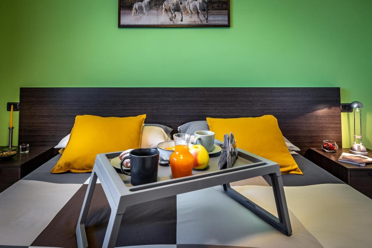 Arianna Aparthotel Rosia