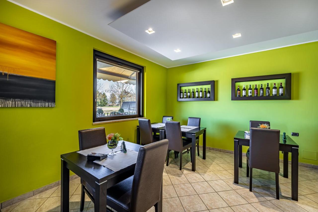 Arianna Aparthotel *